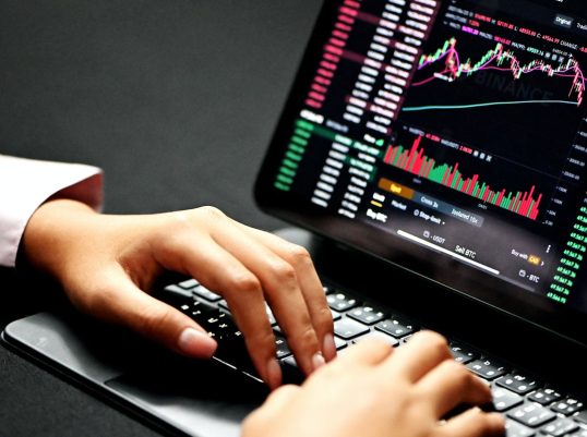 Usce quis neque vel lorem posuere varius